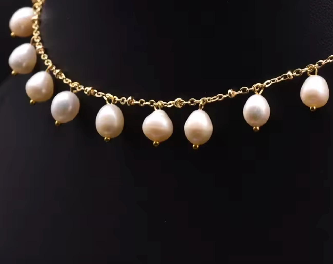 Natural Freshwater Pearl Pendant Necklace