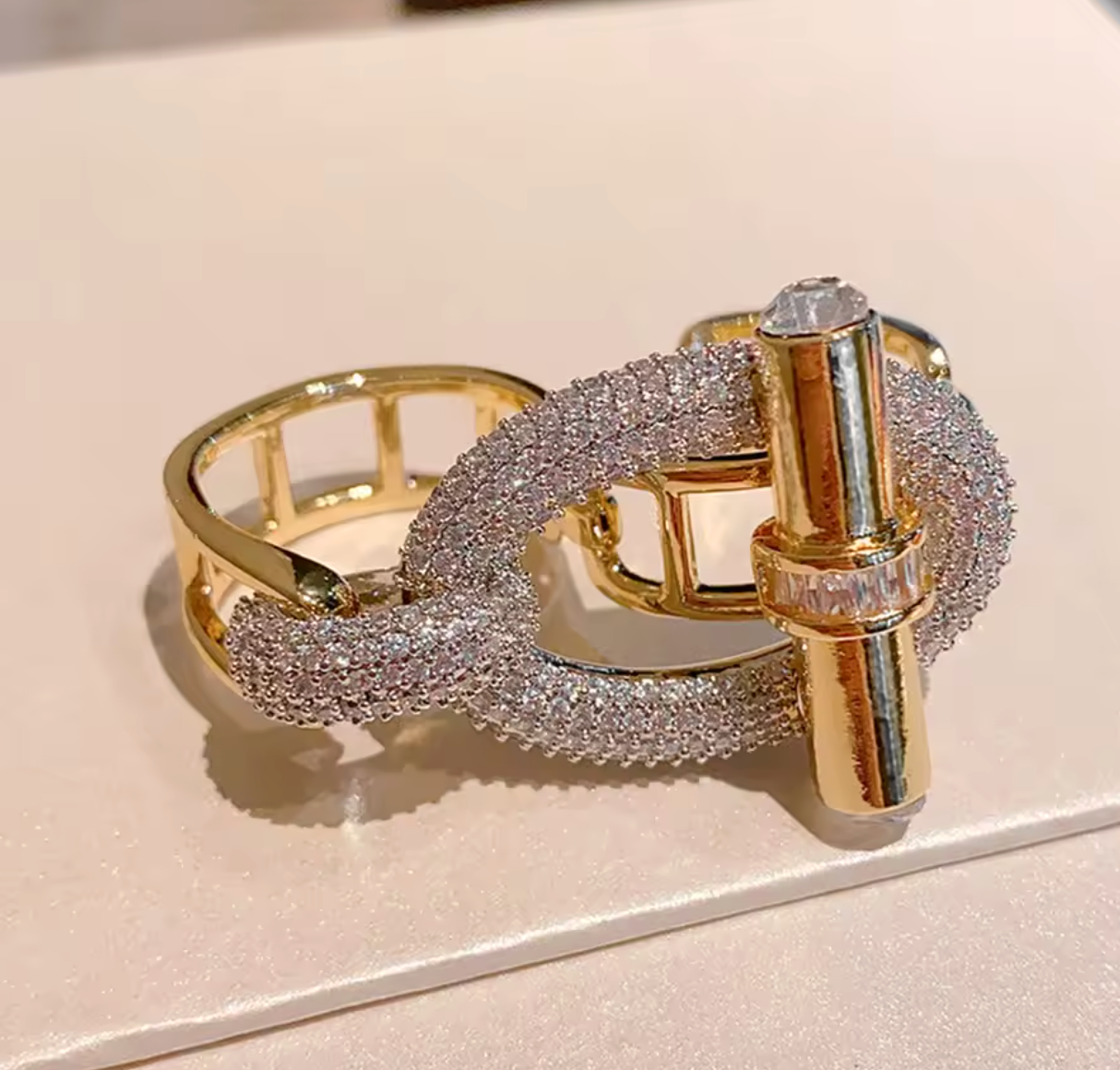 Buckle Geometric Ring