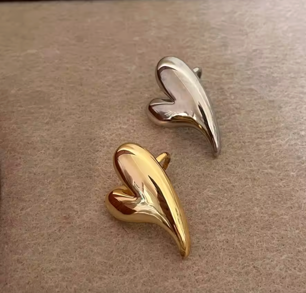 Glossy Irregular Heart Open Ring