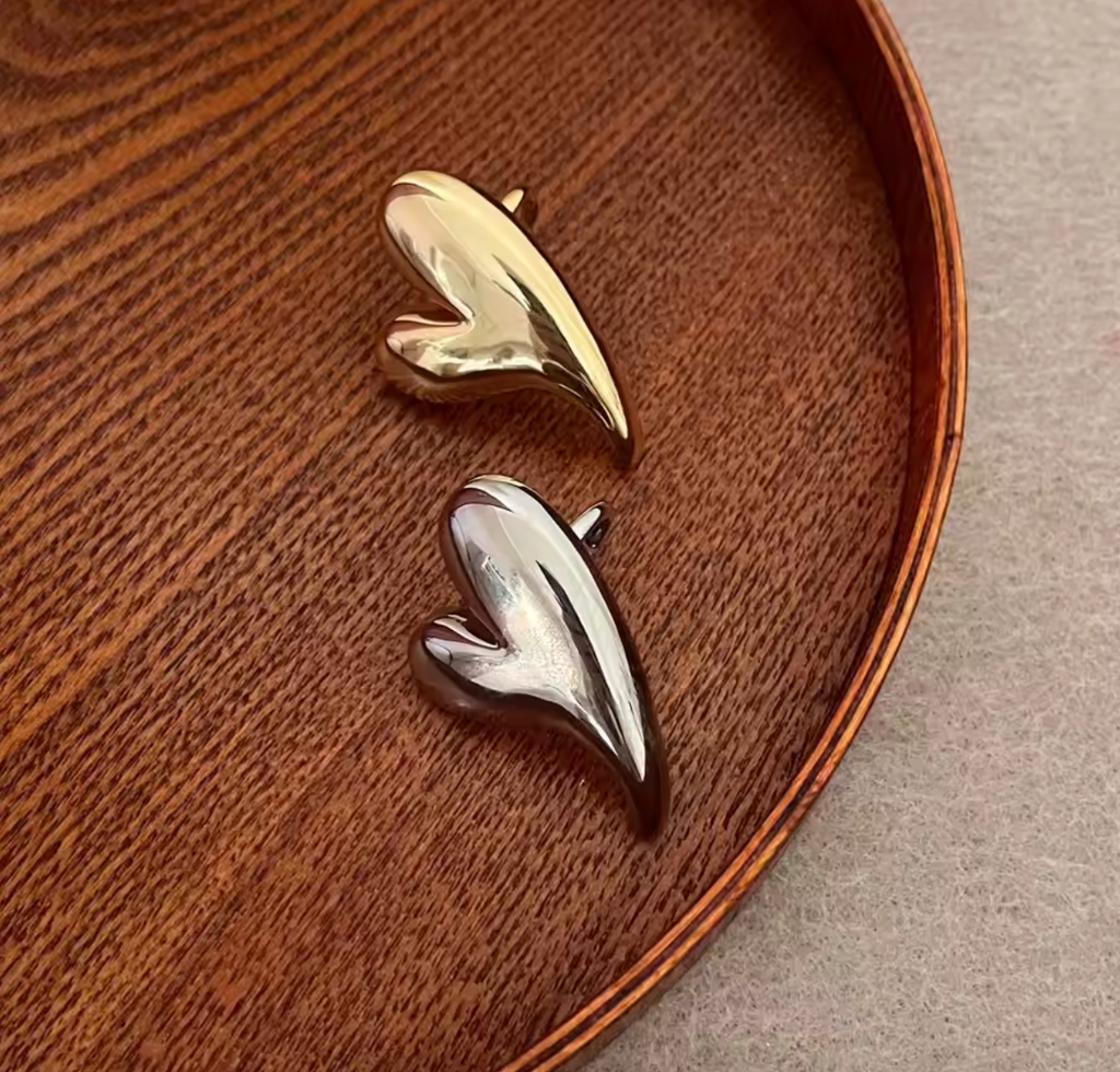 Glossy Irregular Heart Open Ring